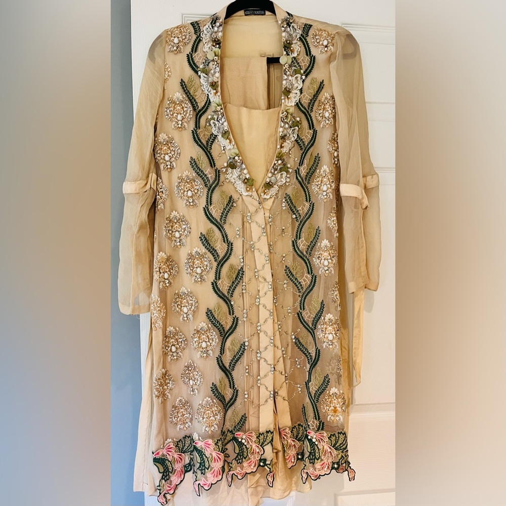 Nabeel signature -Pakistani Designer salwar kameez - 3 piece.